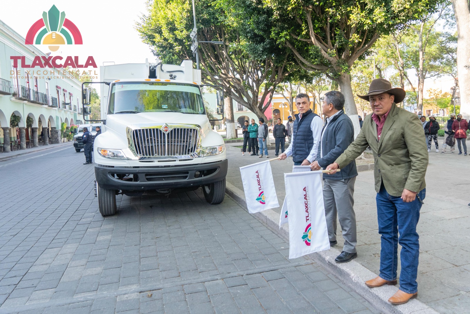 Entrega Alfonso Sánchez García segundo camión rehabilitado integralmente para fortalecer el servicio de limpia